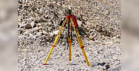 Mat&eacute;riel niveau de pr&eacute;cision - G&eacute;om&egrave;tre Expert &agrave; Gap - CABINET TOULEMONDE BONTOUX